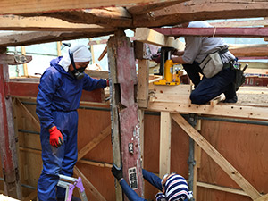 �i4�j�C���������