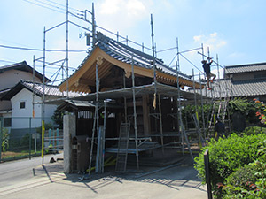 �i32�j������