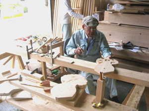 �i3�j����������� 1