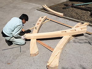 �i3�j��؉��H 2