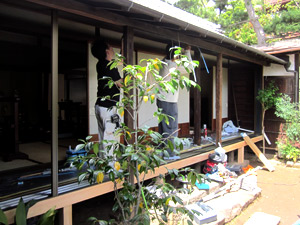 �i1�j�H����