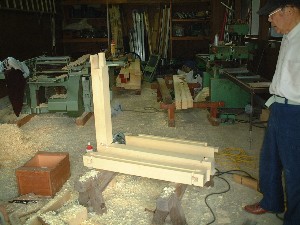 �i4�j��H�H�����i���݉��H���j